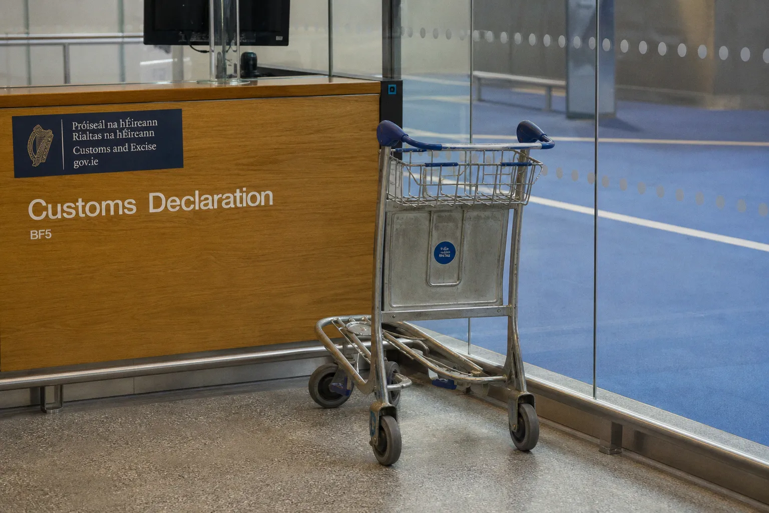 Duty free allowance from the UK to Ireland: key limits